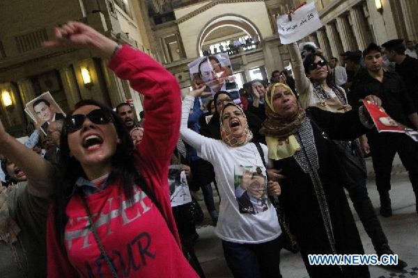 Egyptian court postpones Mubarak's trial - ảnh 1